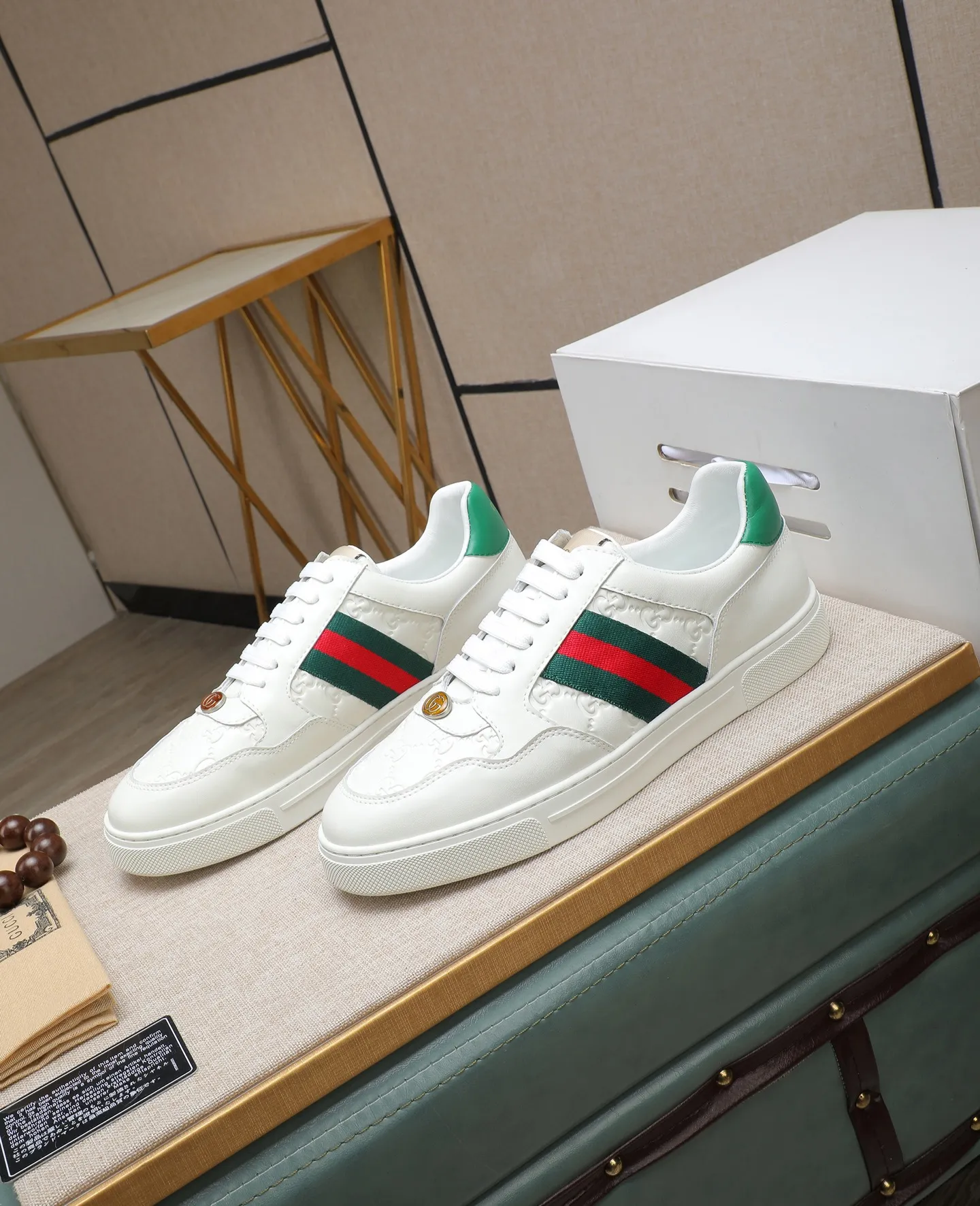 Men's men's shoes 💰440 GUCCI🔍🔍The latest model is on sale at the same time at the counter. Original calfskin imported from Italy, genuine leather lining, (high-end, noble, and classy) with exquisite workmanship. Sole: Original sole provided by the original factory, ⚠Exclusive double-layer movable molded sole super comfortable⚠, real shot 🎬The real thing is better🔍🔍"High quality·Follow the order" Code number 38-44